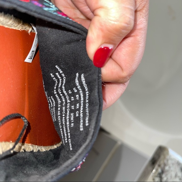 American Eagle Embroidered Mule Platform Espadrille Shoes size 10 - Picture 7 of 7